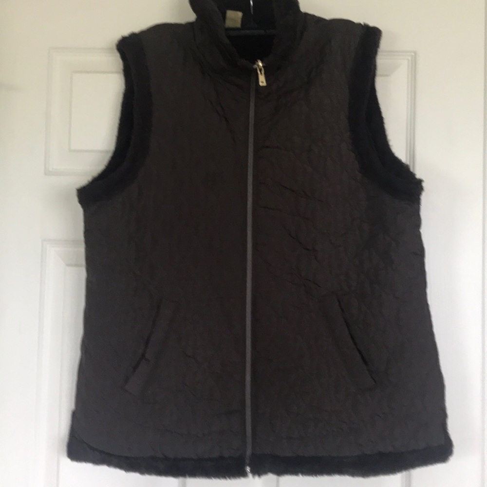 Brown reversible XL vest